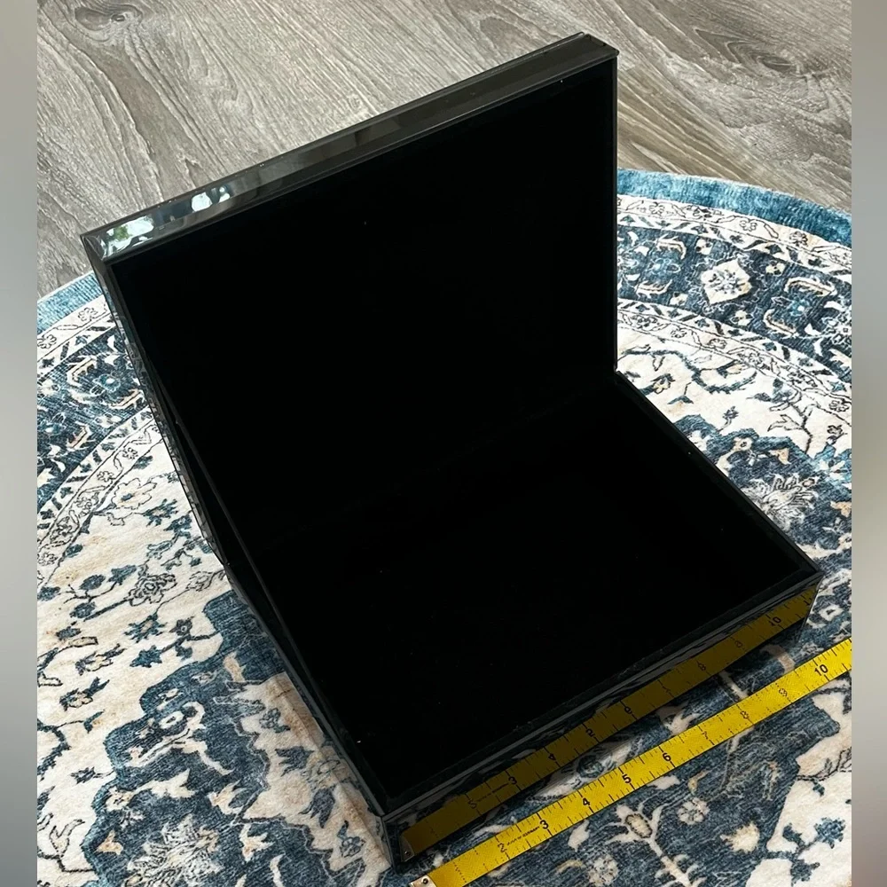Max Studio Lacquered Black Silver Sparkle Feather Feminine Jewelry Box Organizer